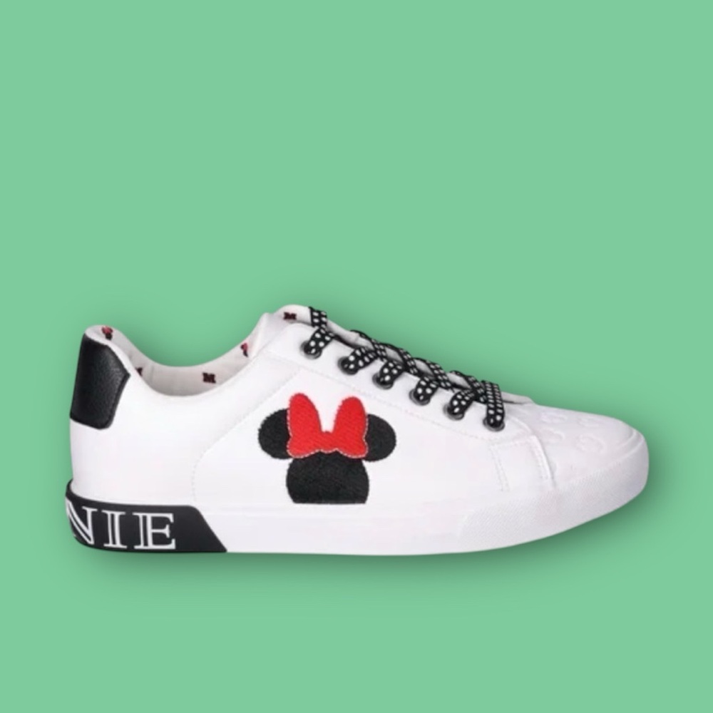 Disney Minnie Mouse sneakers. Embroidered. Low-top. Women’s 6 or youth 4. New!
